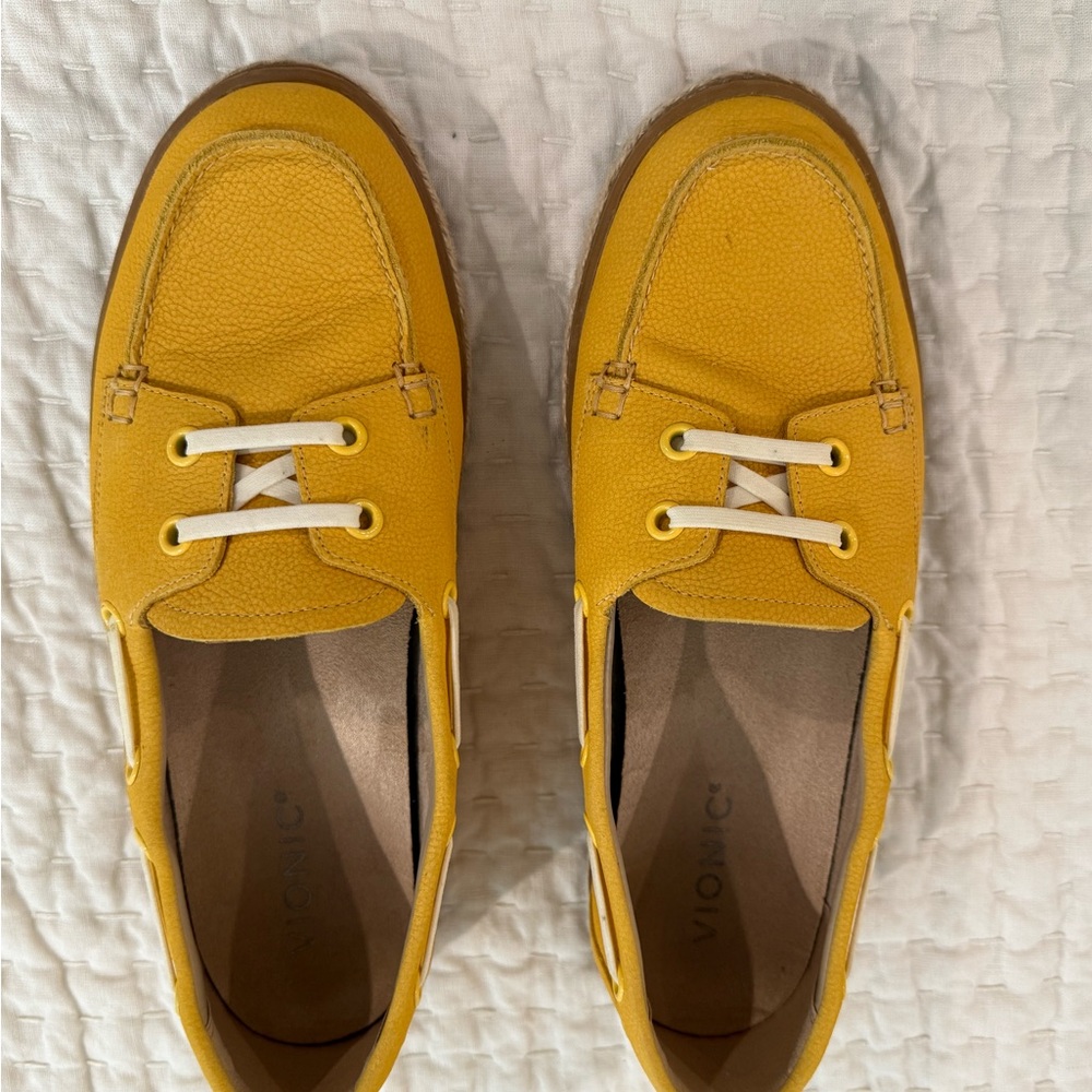 Vionic Women's Mustard Yellow Boat Shoes - Picture 4 of 5